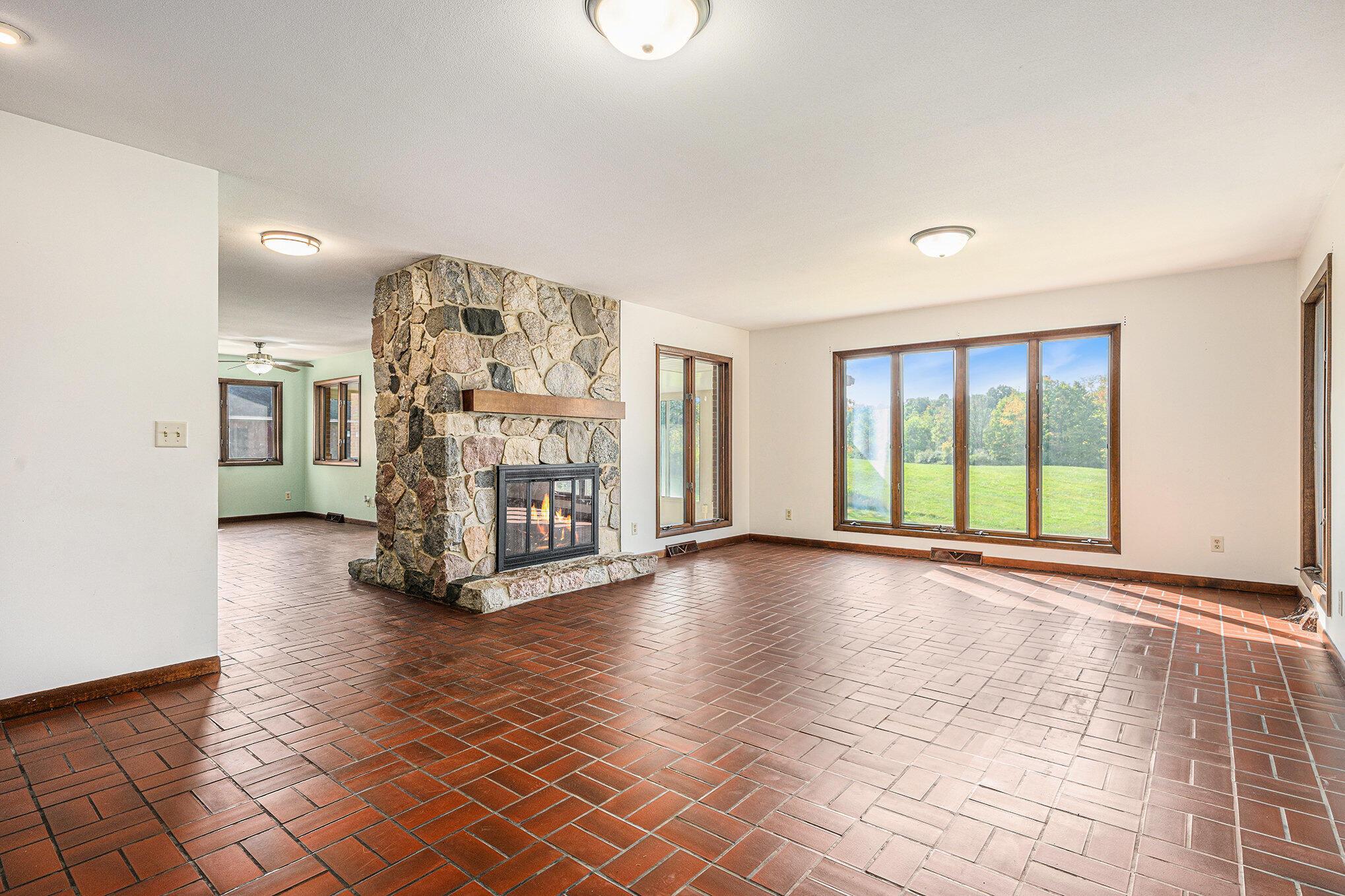 Image 3: 004_file_753