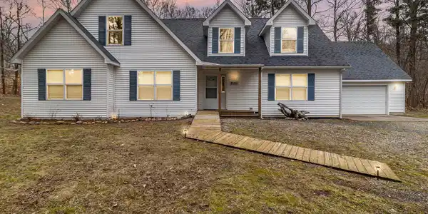 10412 W Woodrow Road