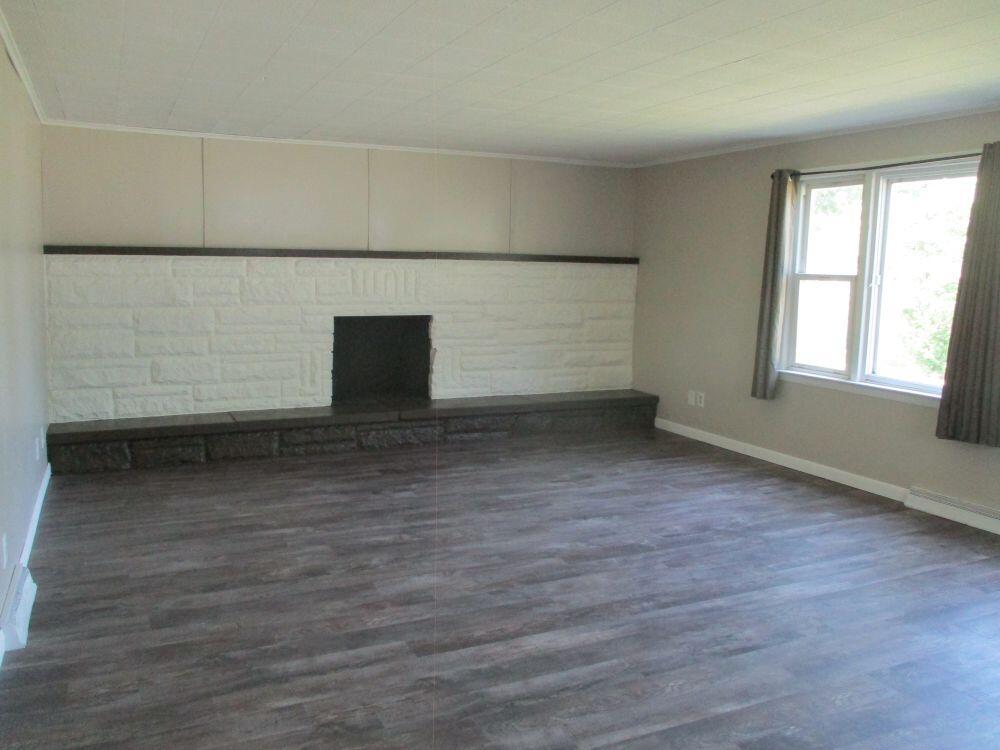 Image 2: living room