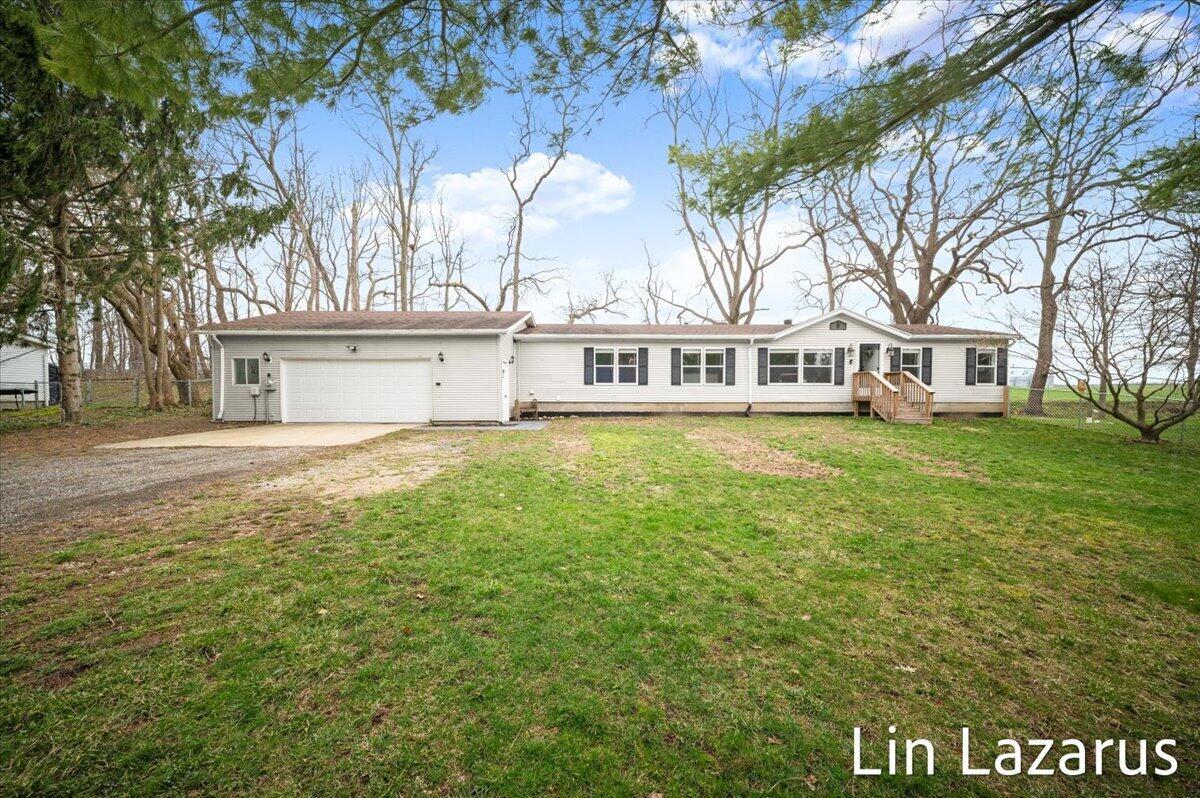 Image 2: 01-DSC_5053