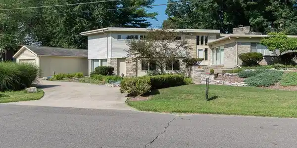 141 Lynwood Drive