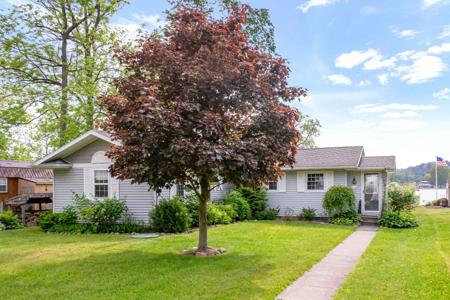 65784 Lakeshore Drive