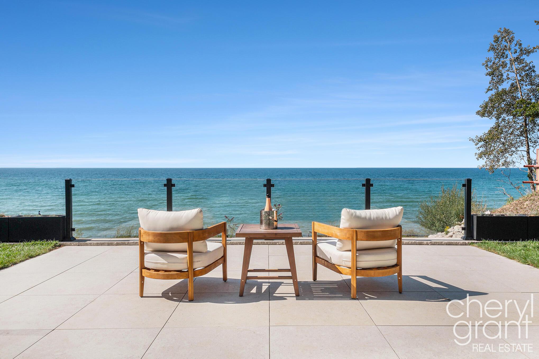Image 3: Patio