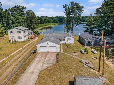 52 S Emerson Lake Drive