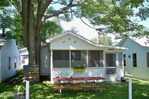 3181 N Lakeshore Drive