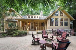 9242 Shady Lane