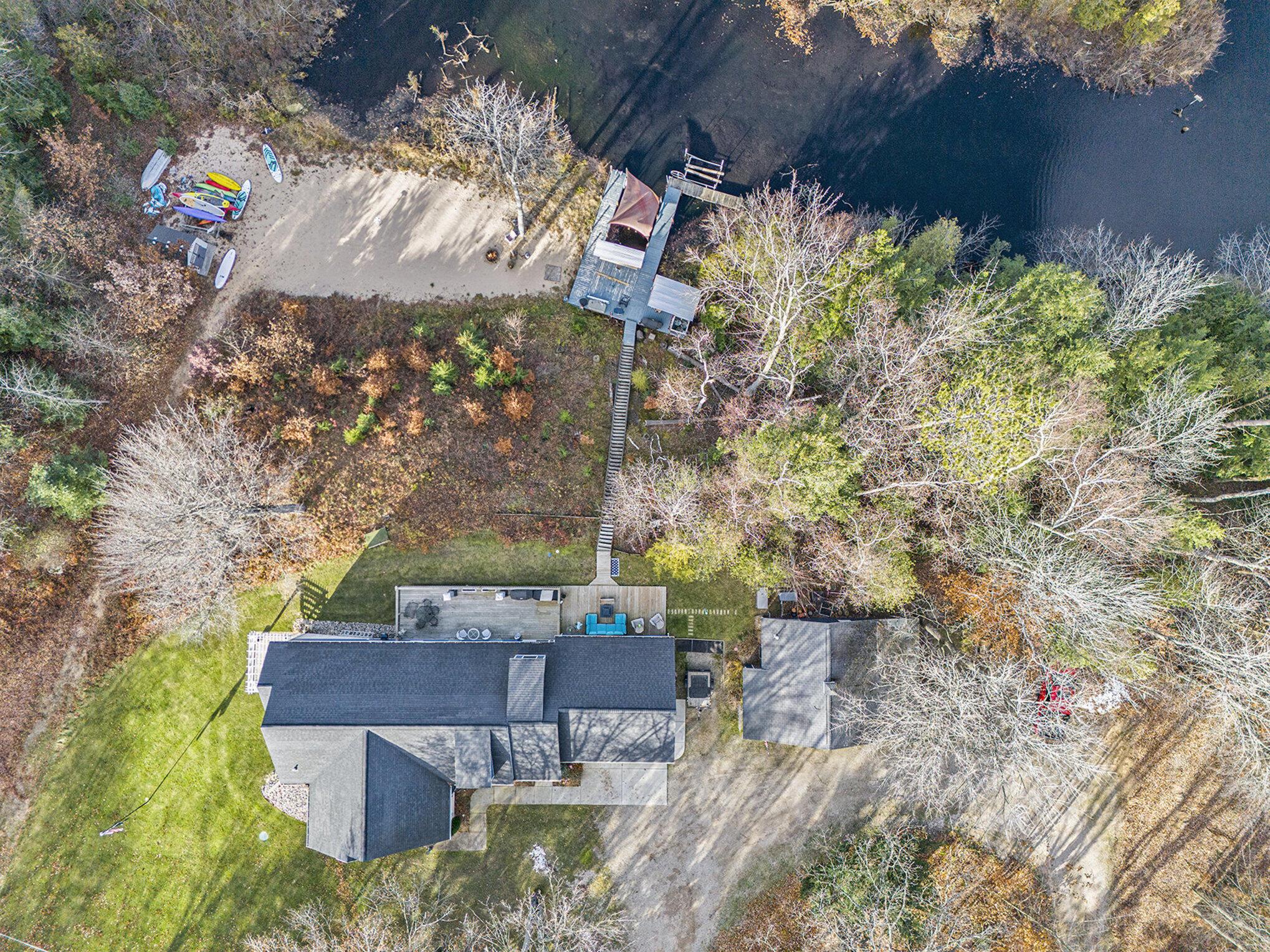 Image 4: 052_dji_20251117143737_0439_d_303