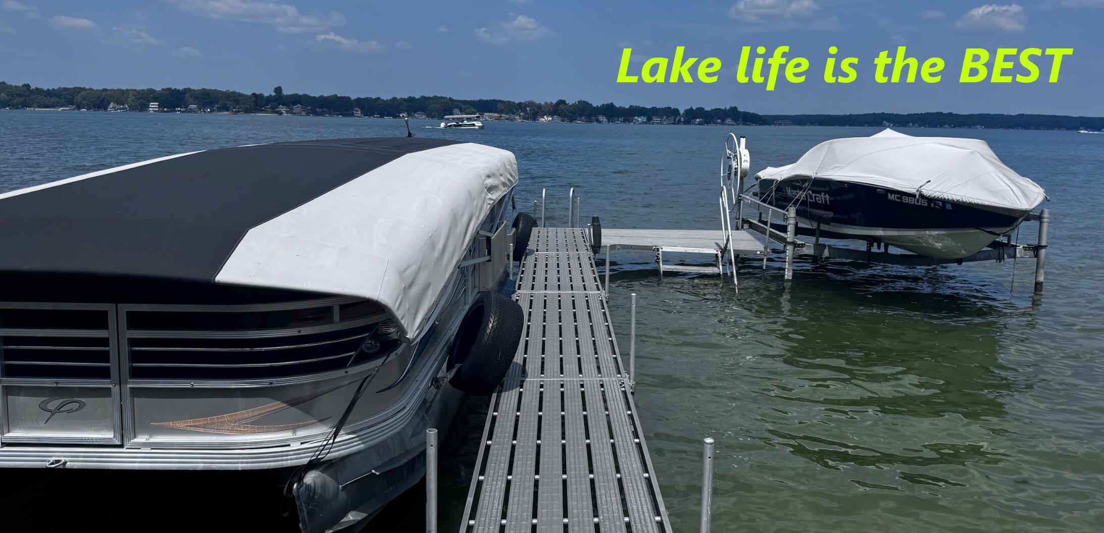 Image 2: Pontoon included