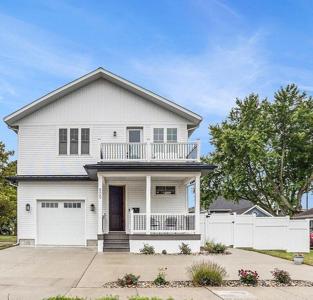 805 W Loomis Street