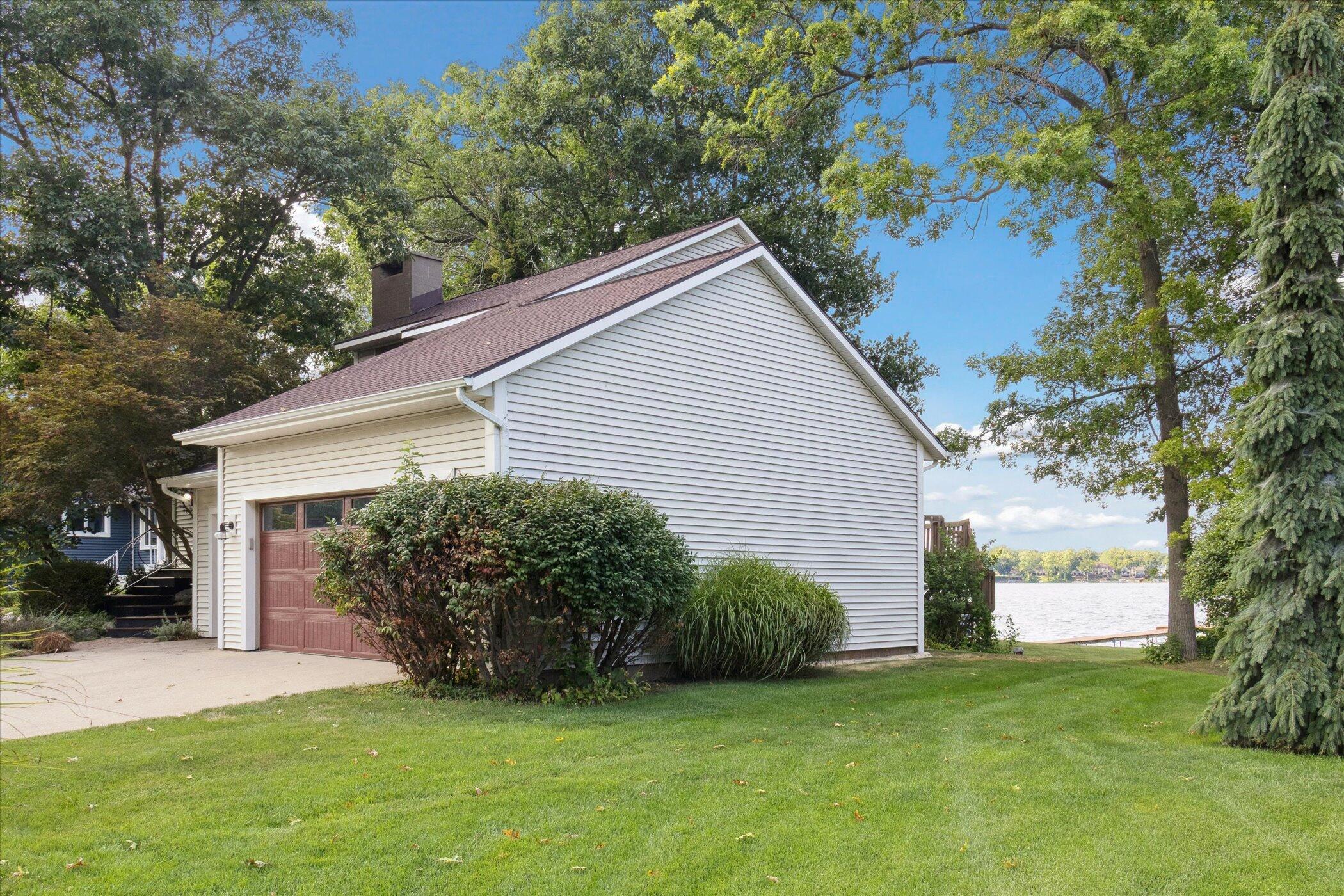 Image 4: 04-2605-Woody-Noll-Dr-Portage-MI-49002-W