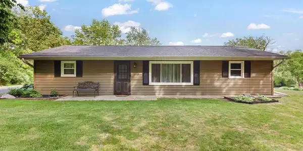 Image 2: 216 Lake Hills Dr - Concord - 1025