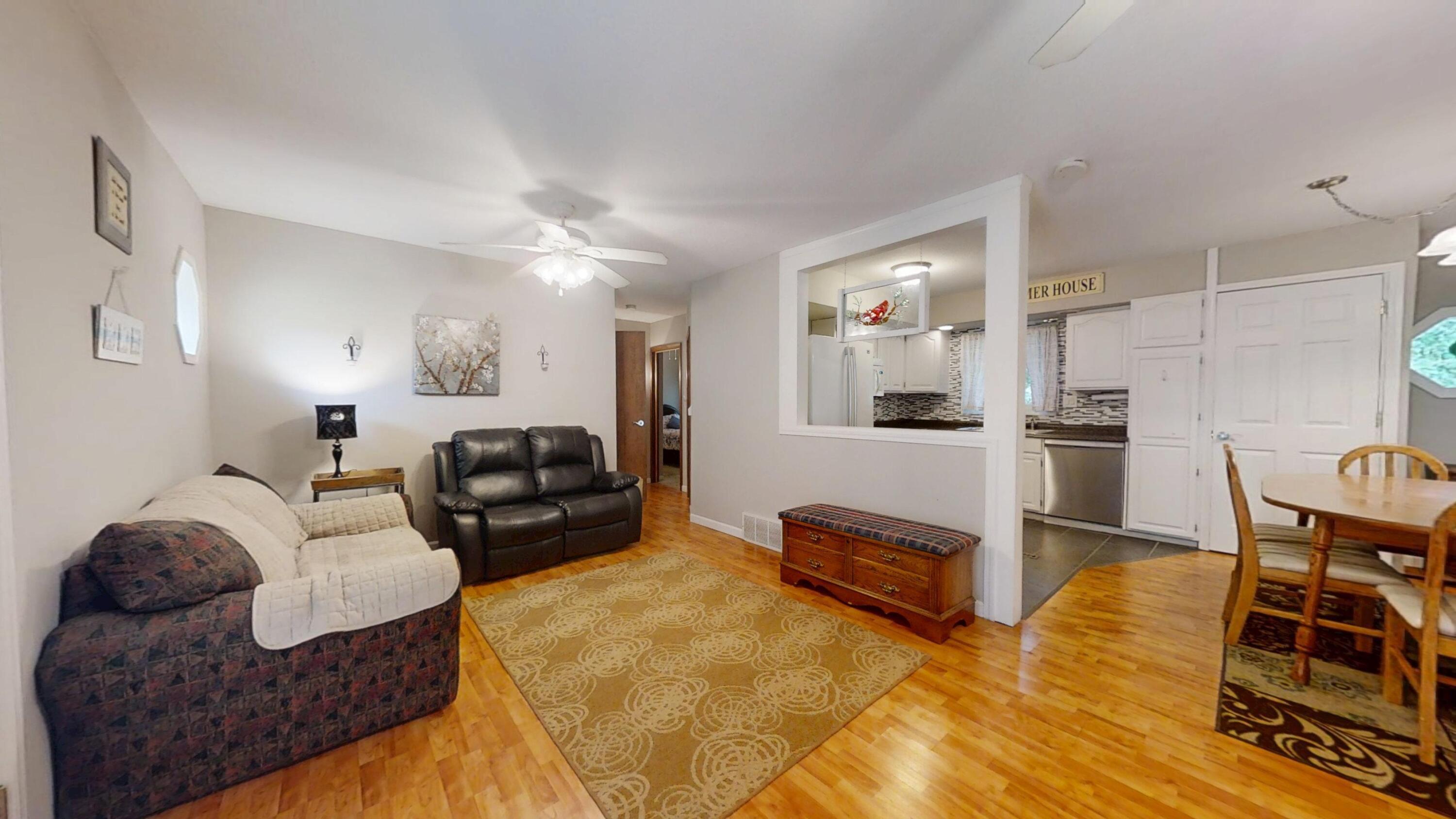 Image 3: 16035-Walnut-St-07112025_223349