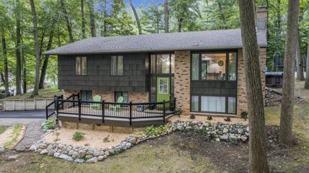 352 Horseshoe Court