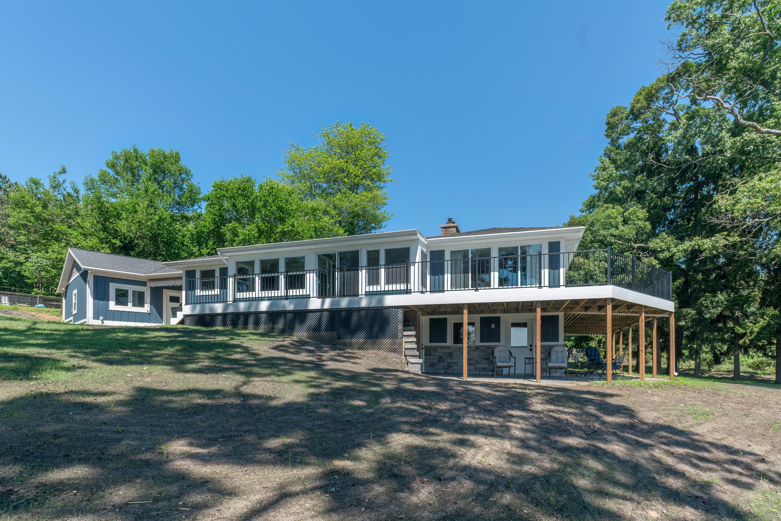 Image 4: 4