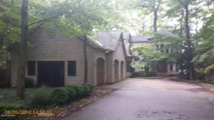 2166 Lakeshore Drive