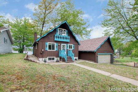 6221 Honeymoon Drive