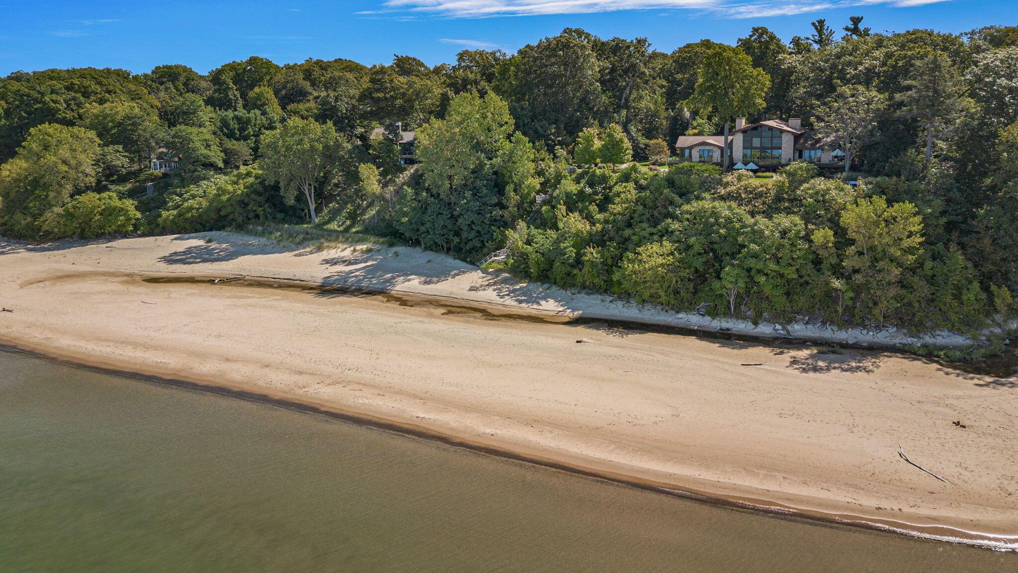 Image 1: Big beach