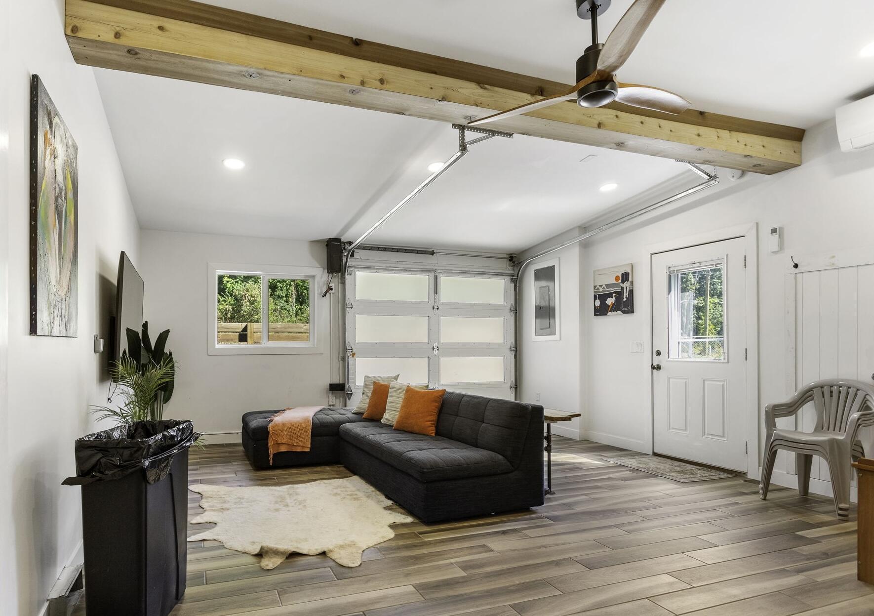 Image 3: 01_intro-03