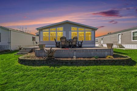 574 Maple Lane