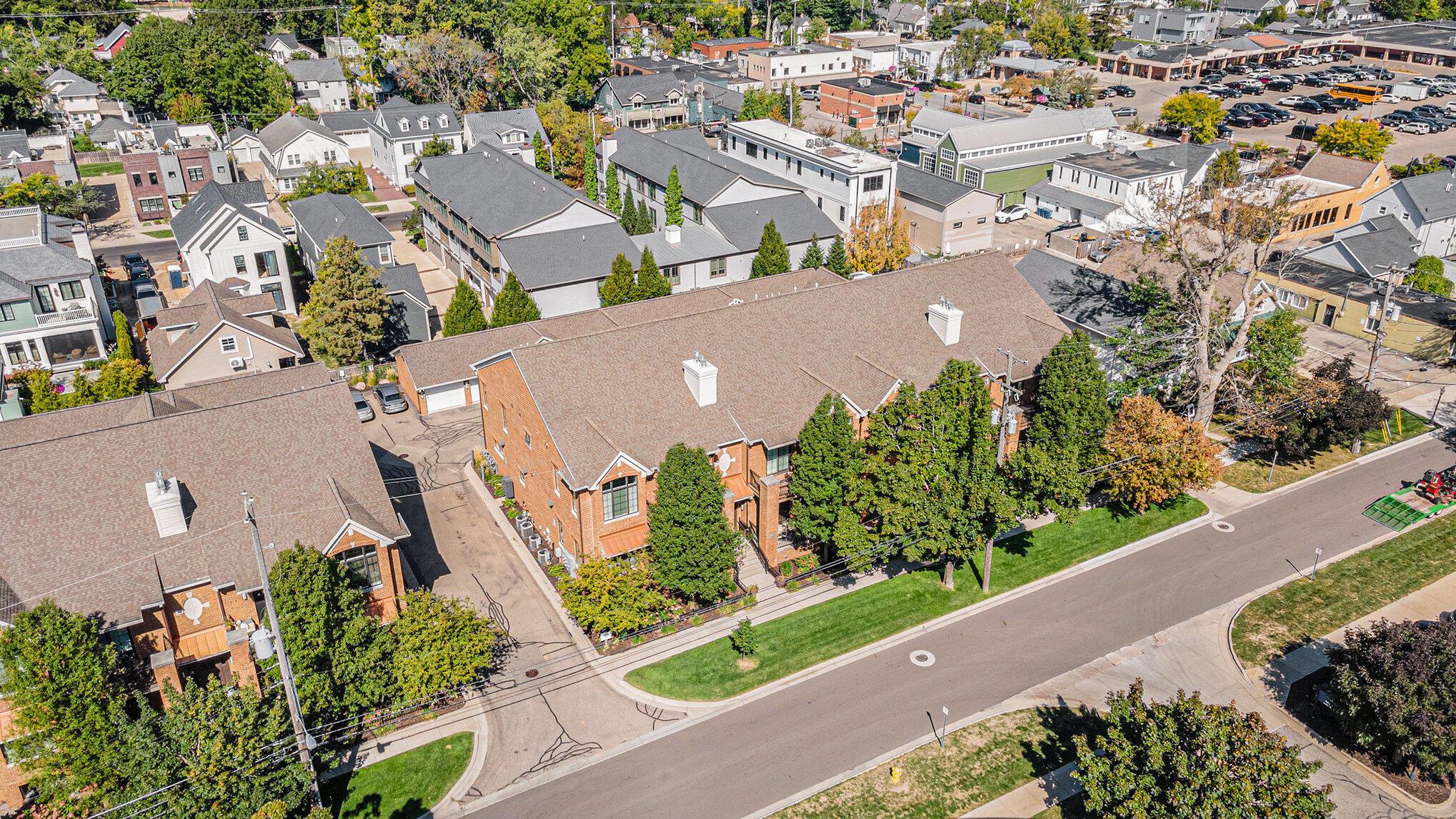 Image 2: 1 Aerial