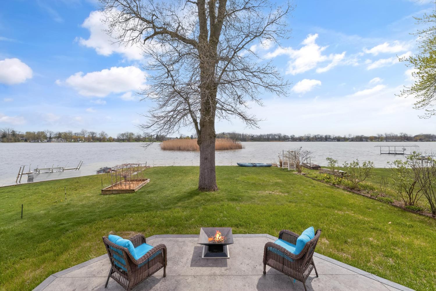 Image 3: 8125 W Long Lake Dr Kalamazoo-large-003-