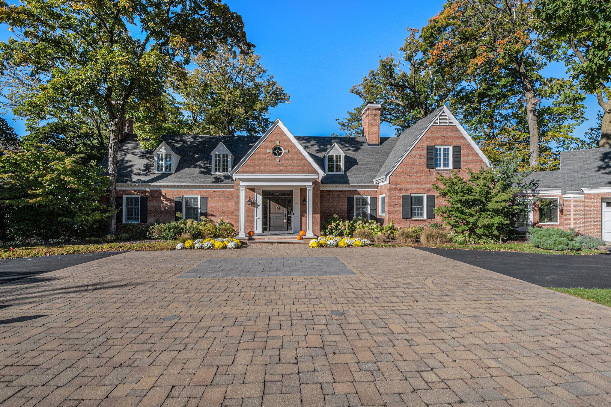 Image 2: 2 Front Photo