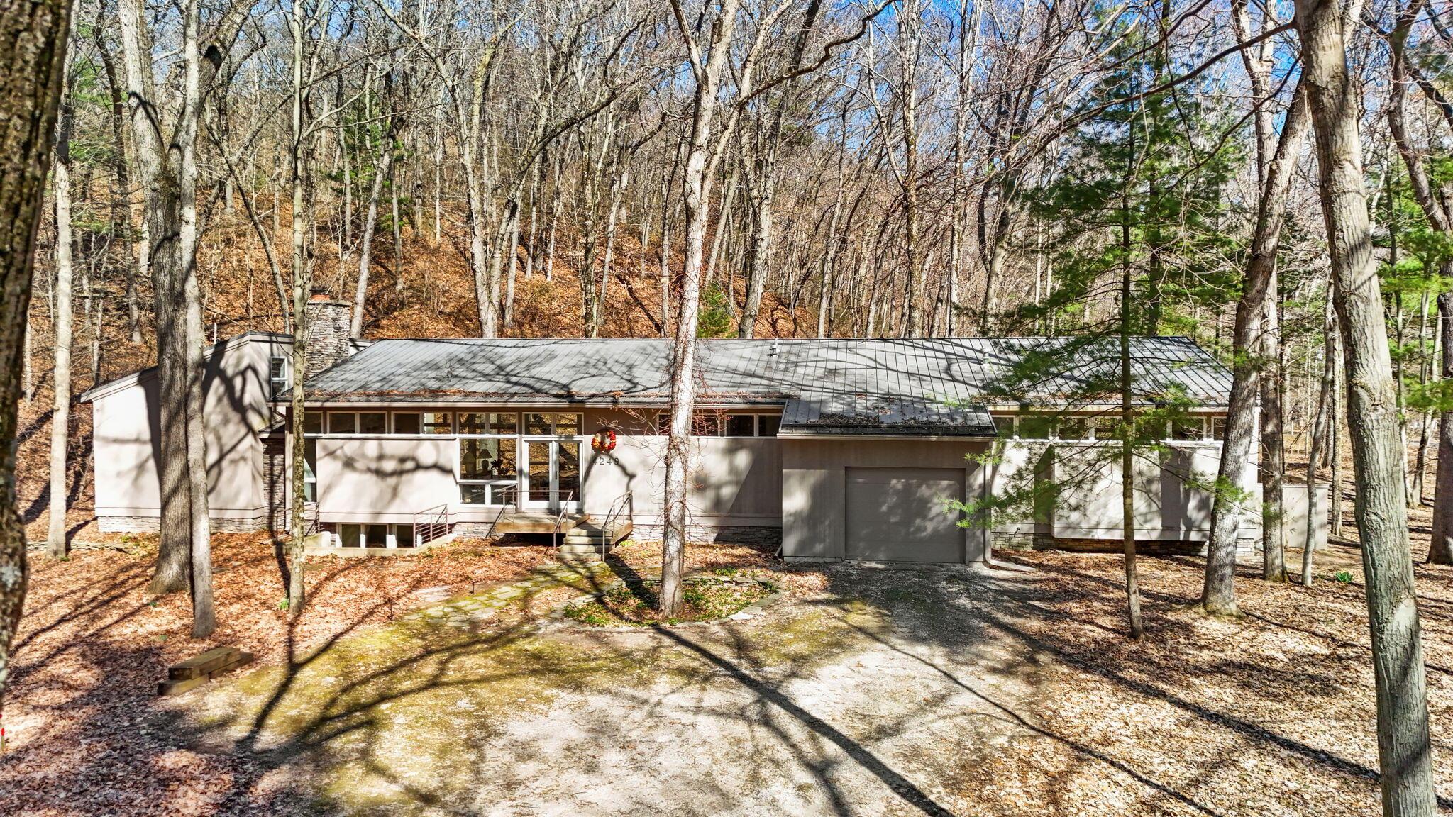 Image 4: 2-web-or-mls-DJI_20260328104312_0397_D