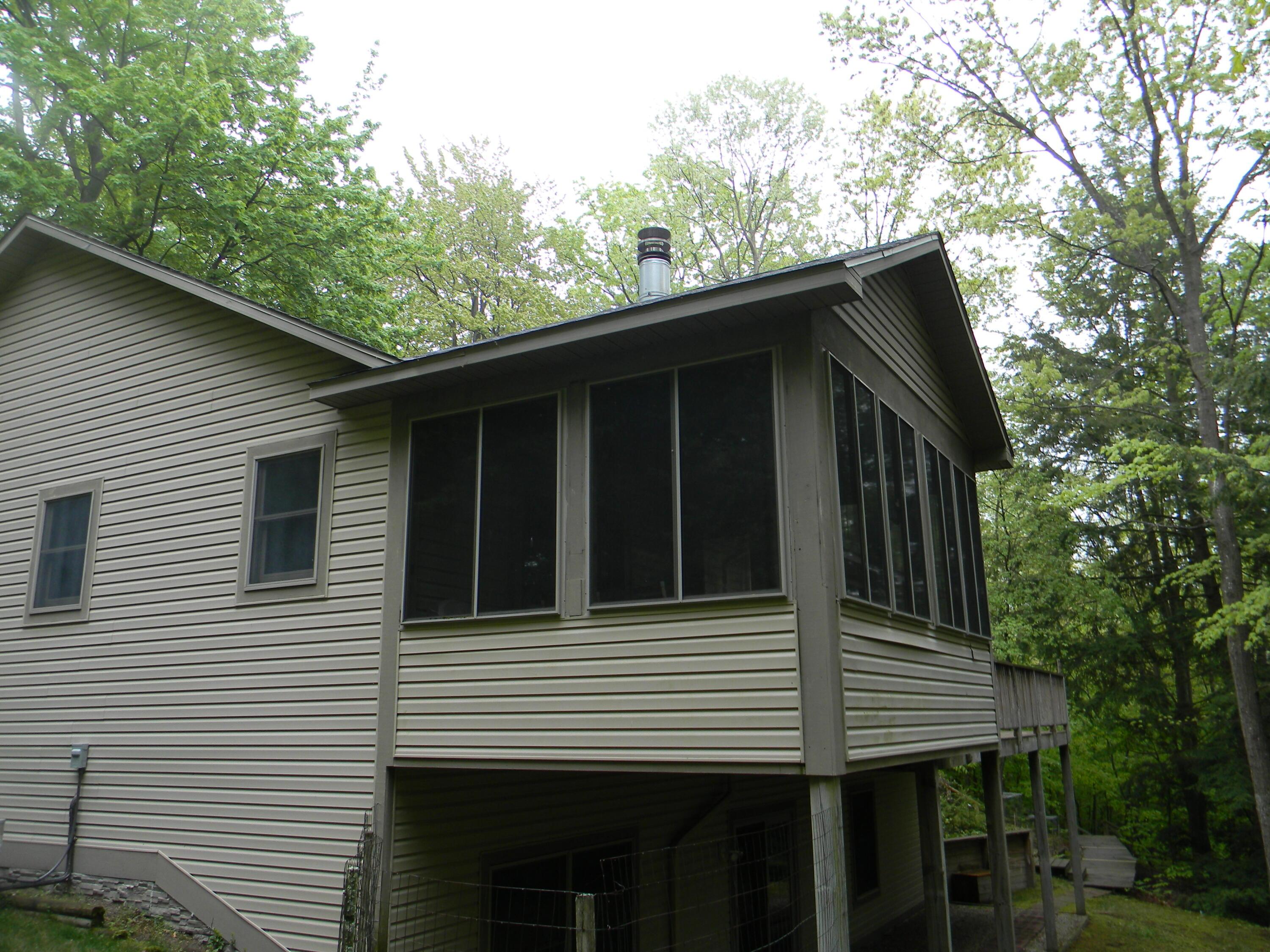 Image 3: Sunroom