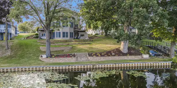 11683 Fair Lake