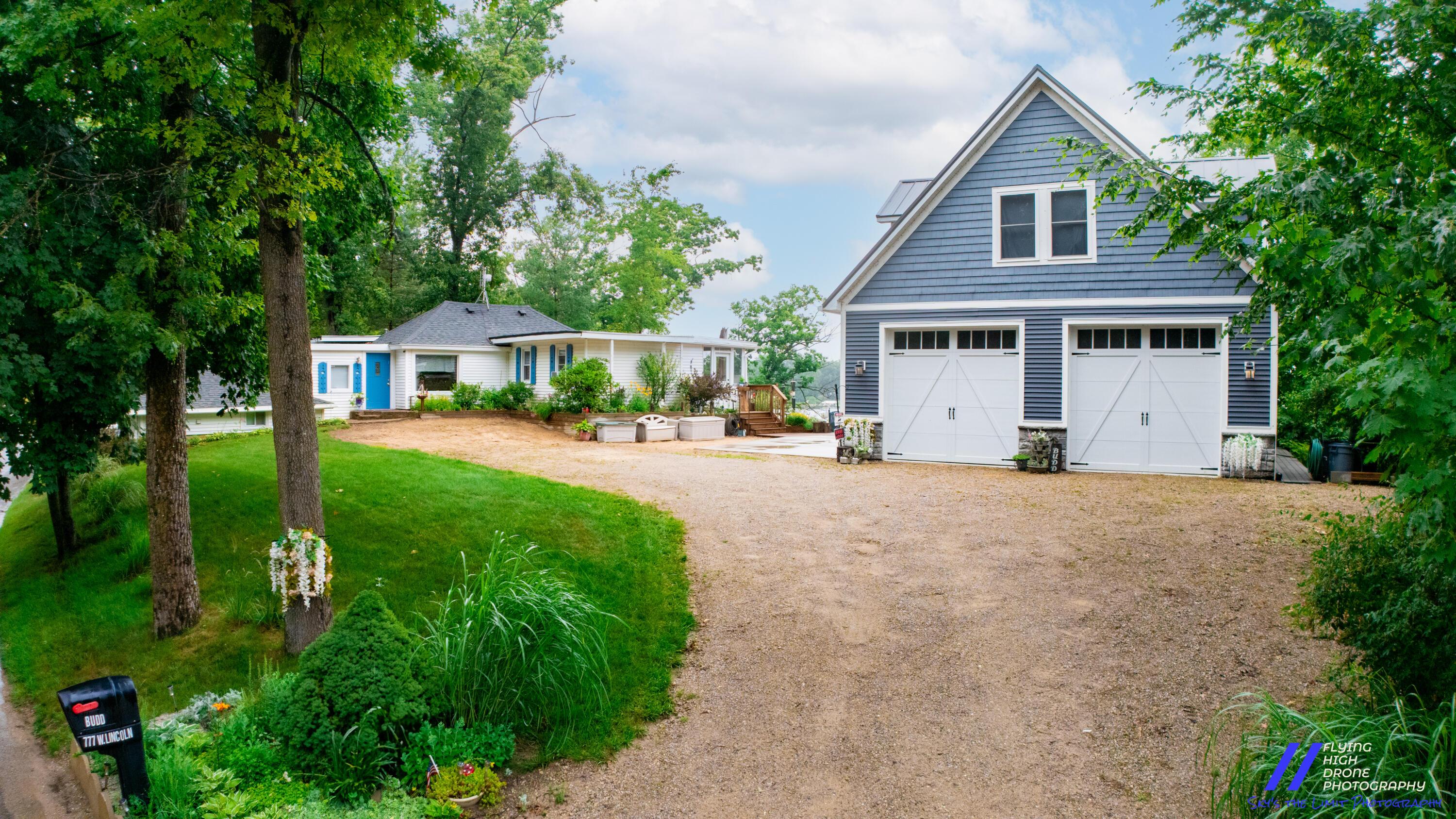 Image 3: 777 West Lane-32