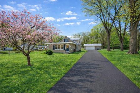 2844 W Glenlord Road