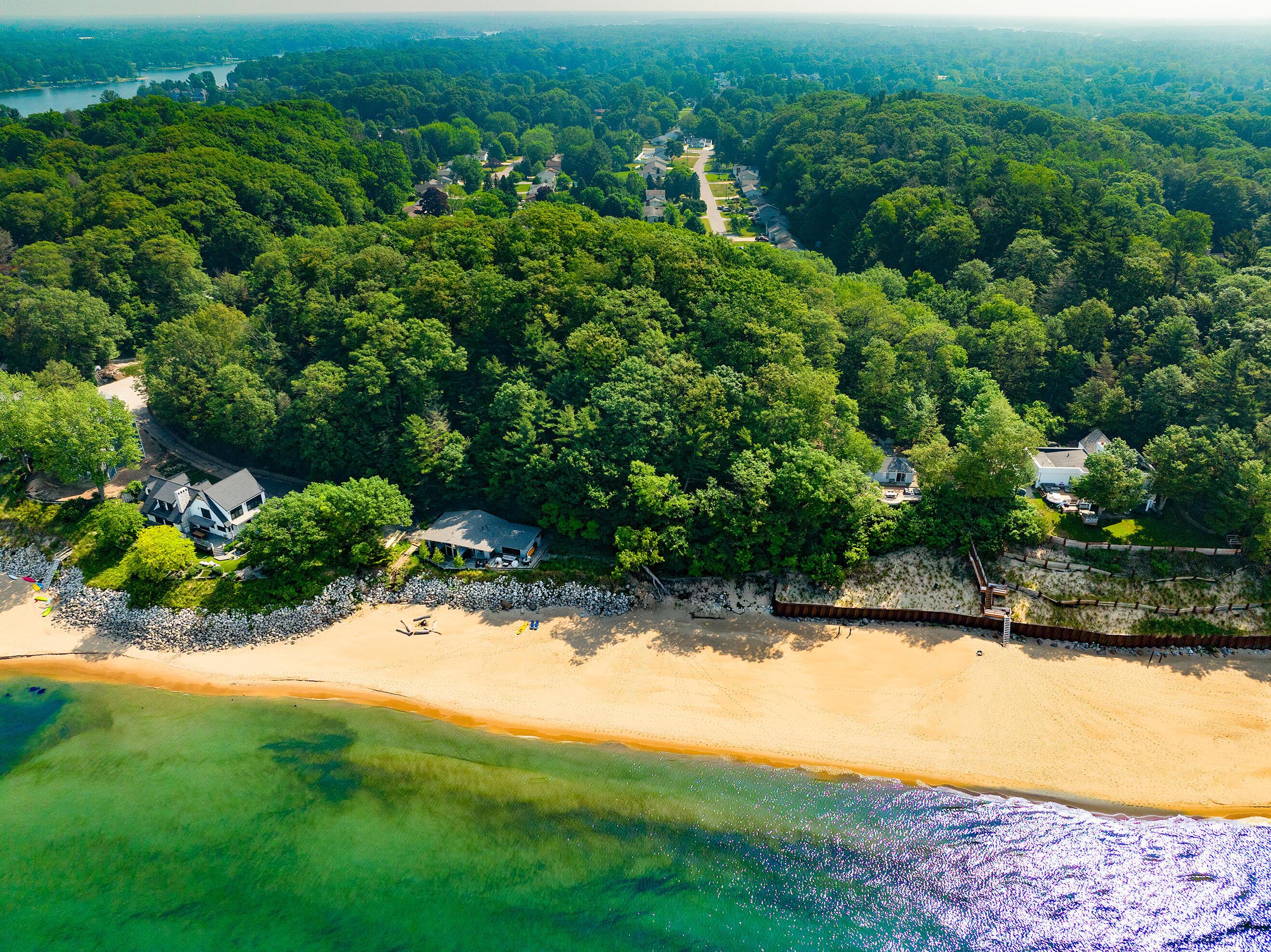 Image 2: Maradune Aerial Beach View