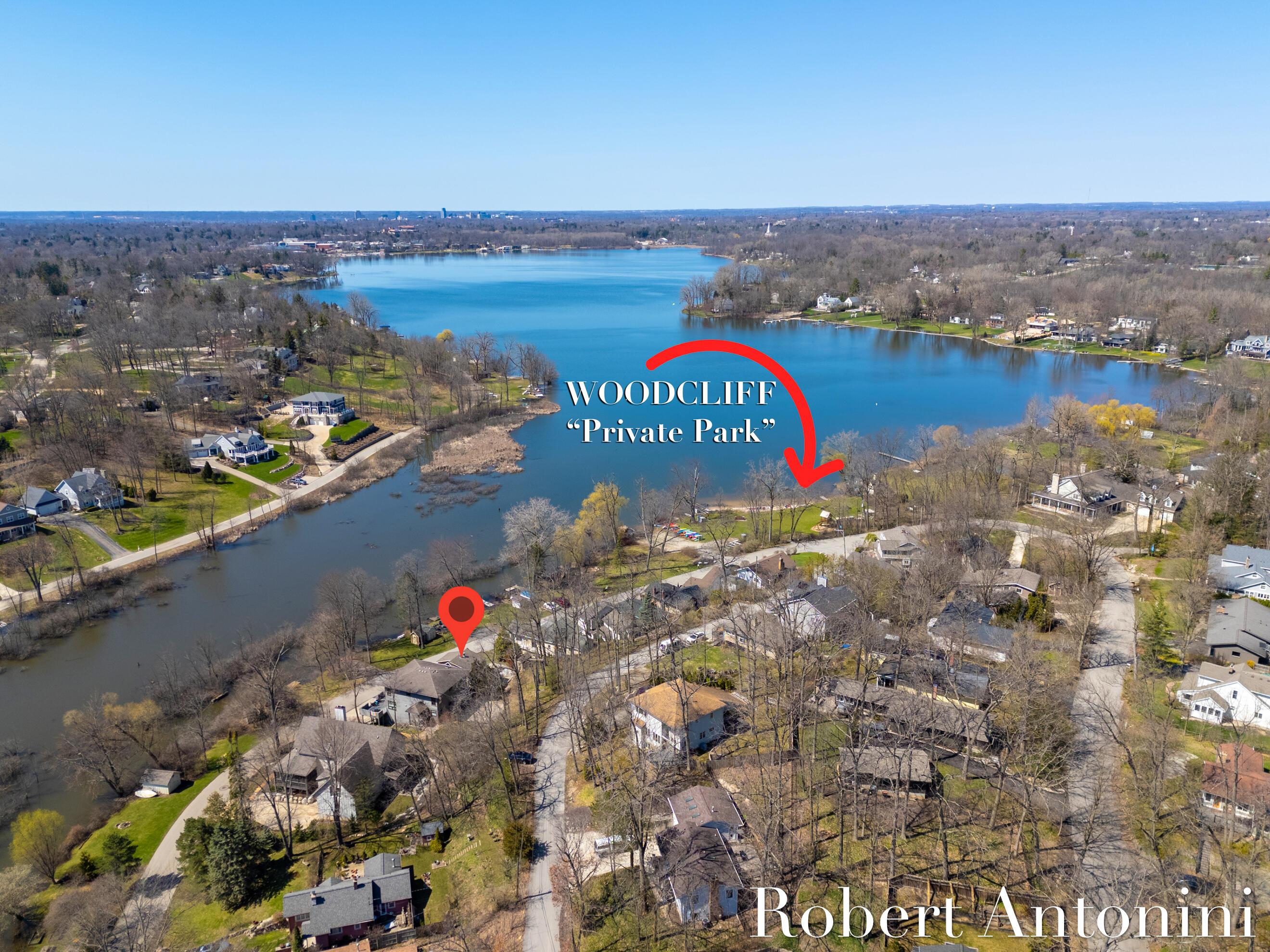 Image 3: Woodcliff Park in Reference to Home