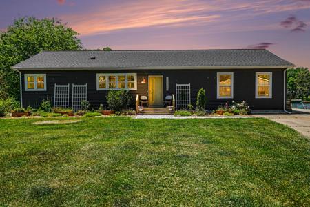 52350 Susan Lane