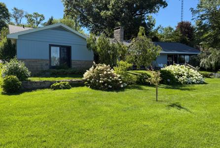 55895 Inn-D-Inn Drive