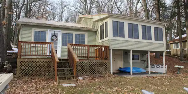 8647 Green Road