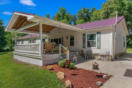 4561 Oak Glen Drive