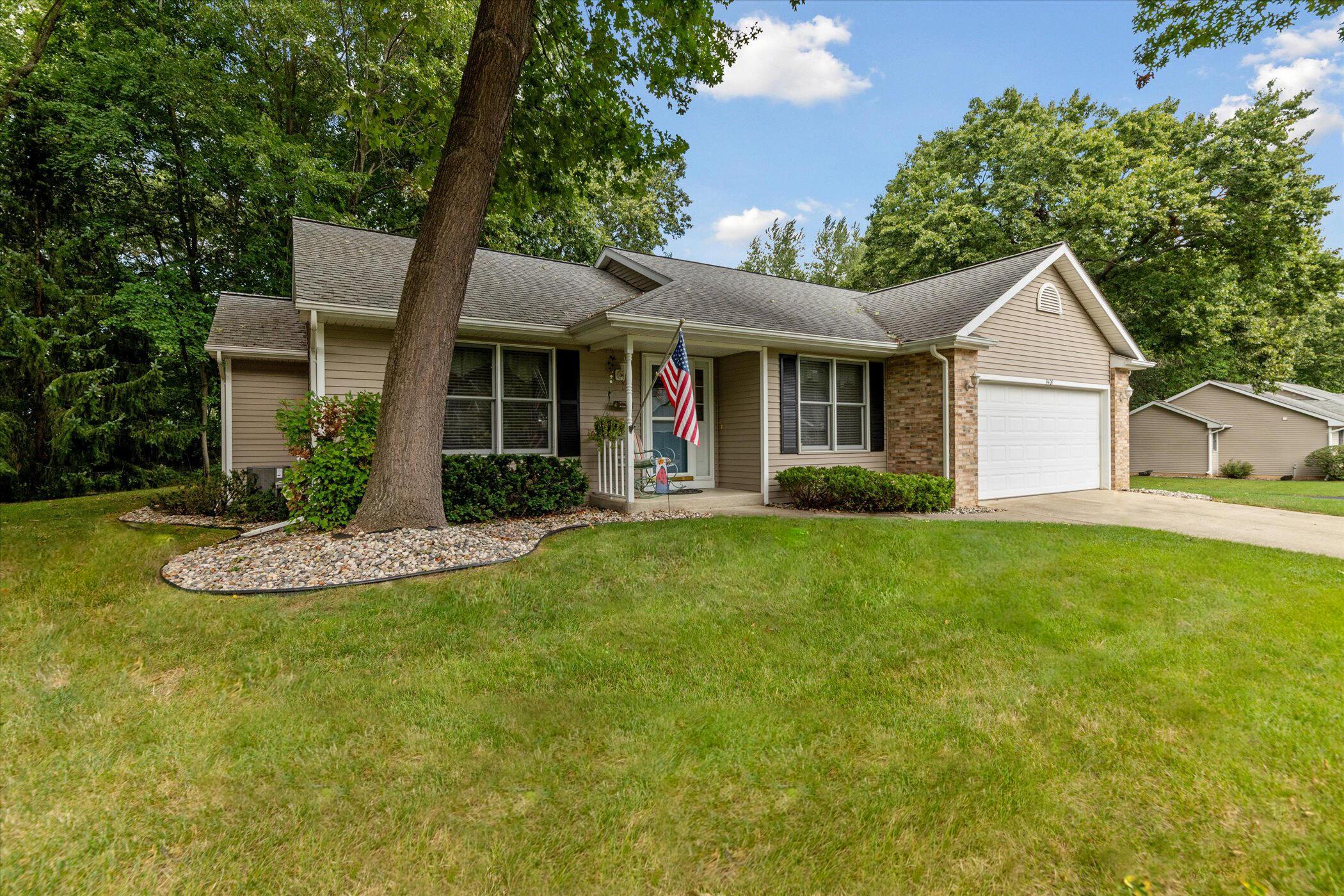 Image 2: 9409 Sebring Dr.