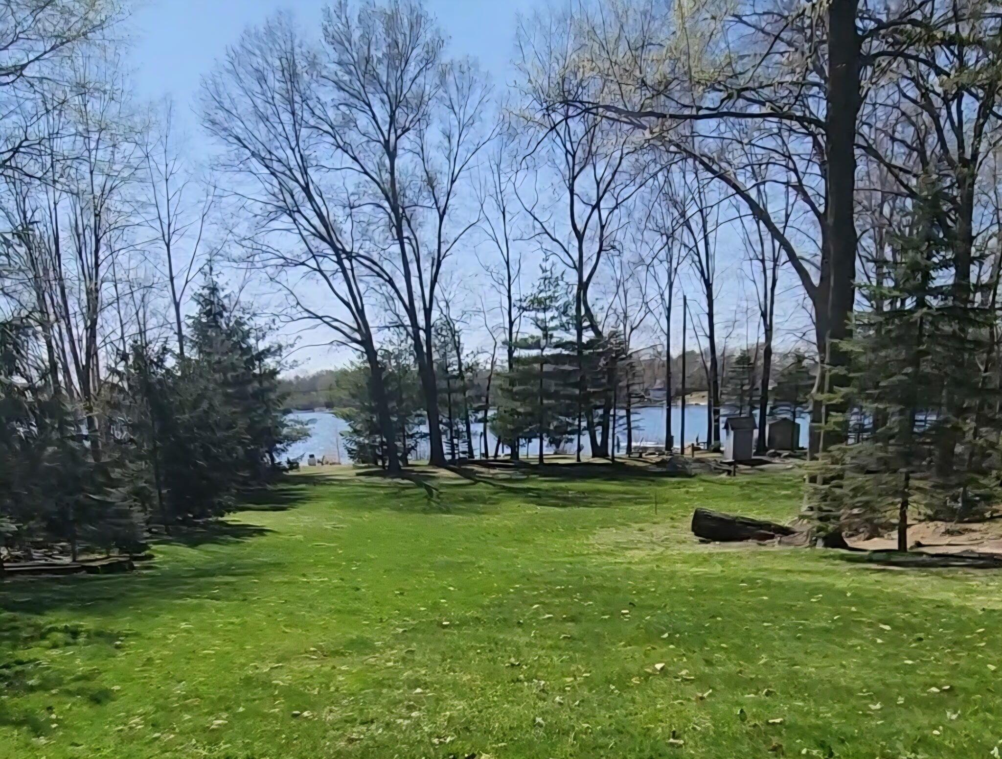 Image 4: Keeler Lake Waterfront Lot