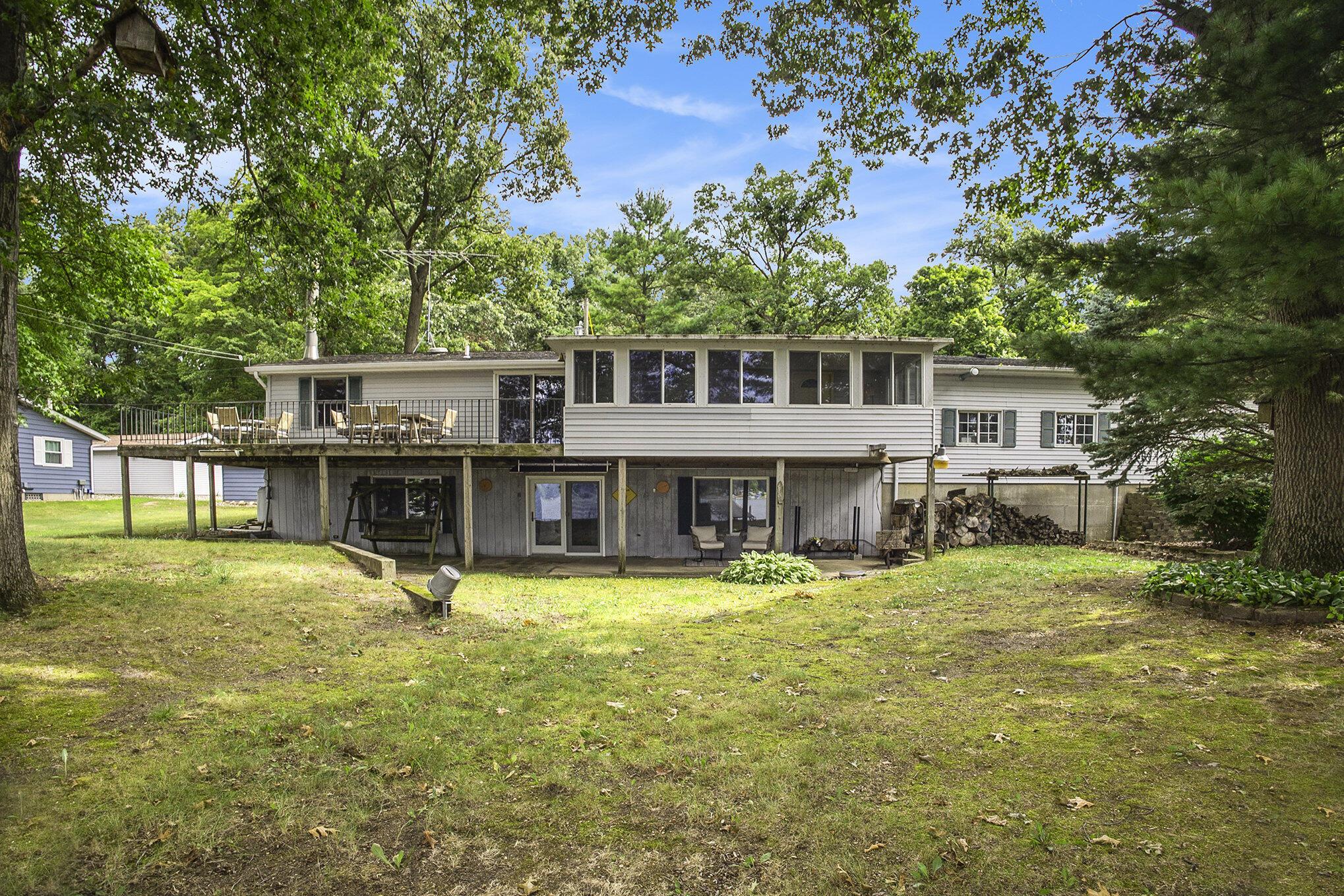 Image 3: 60053 E Oak-Lake Side