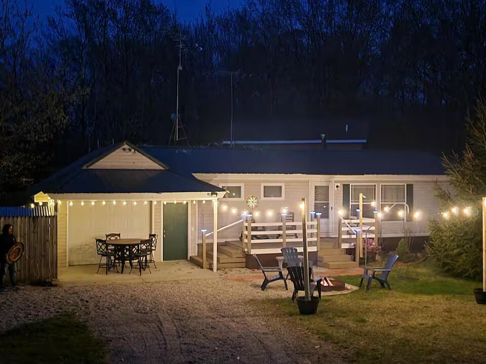 Image 2: outdoor night pic