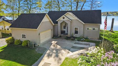 5550 Cozy Point Drive