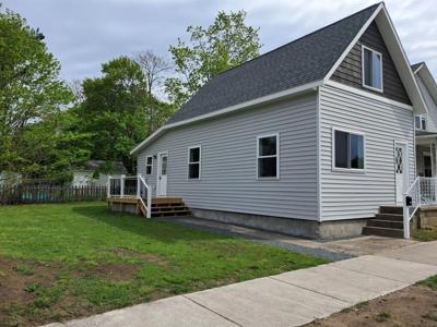 301 E Pere Marquette Street