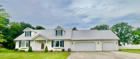 755 Tomahawk Trail