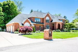 2502 LAKE VISTA Drive