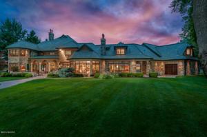 555 Maple Knoll