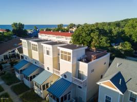200 Lakeshore Drive