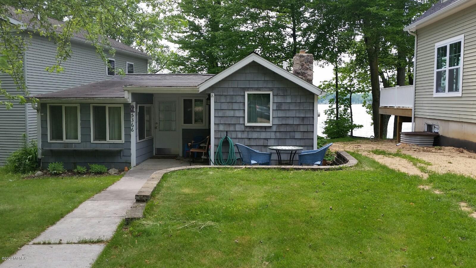 55366 Indian Lake Road, Dowagiac, MI lhrmls00729283