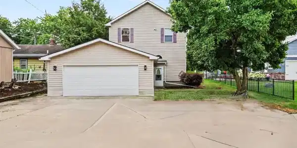 1 Woodrow Court