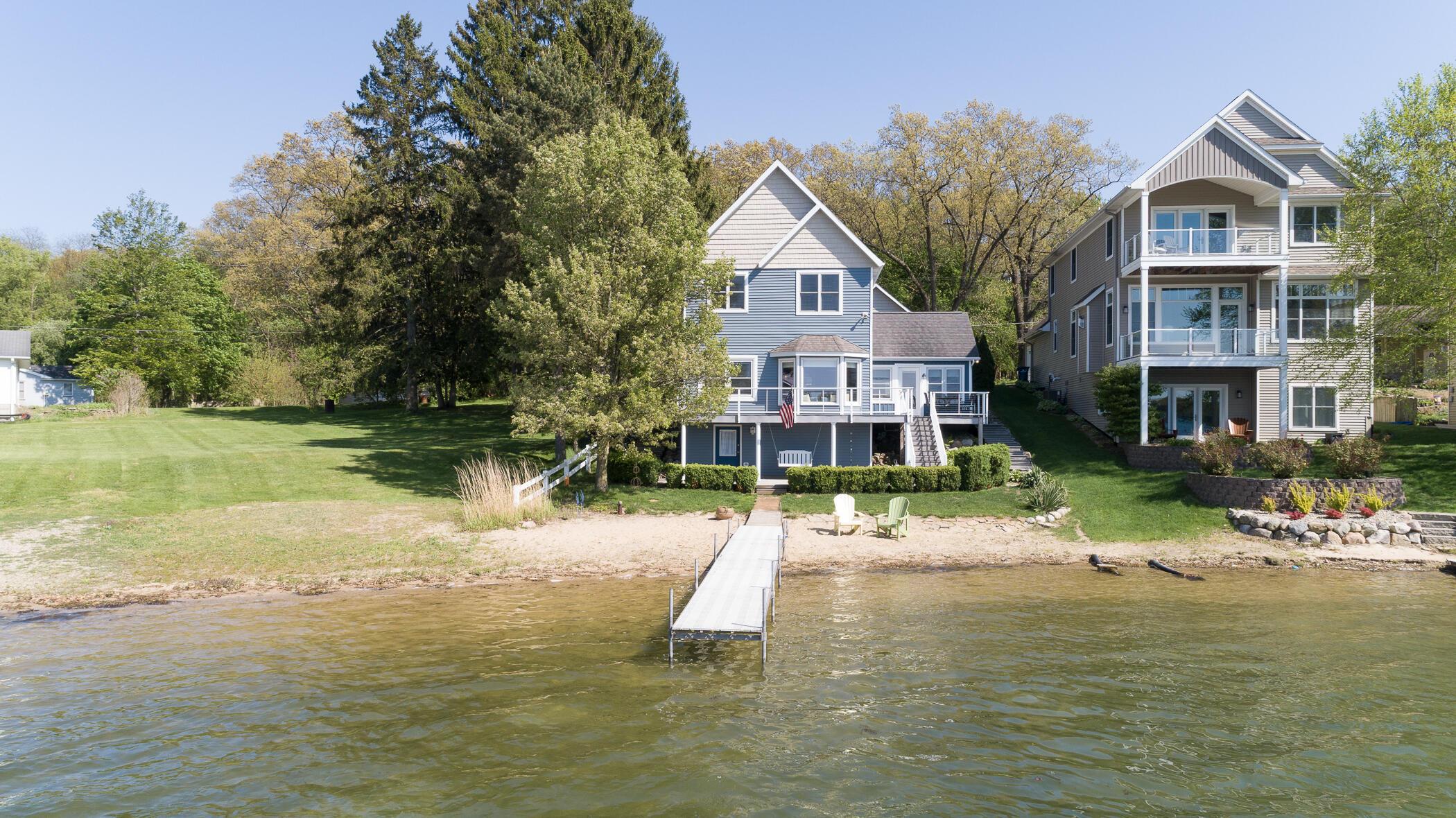 Image 1: 1401 E Crooked Lake-66